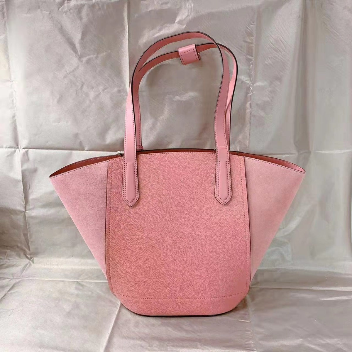 Michael Kors 35F1GPAT3S Portia Small Bucket Bag Sunset Rose Michael Kors 35F1GPAT3S Portia Small Bucket Bag Sunset Rose